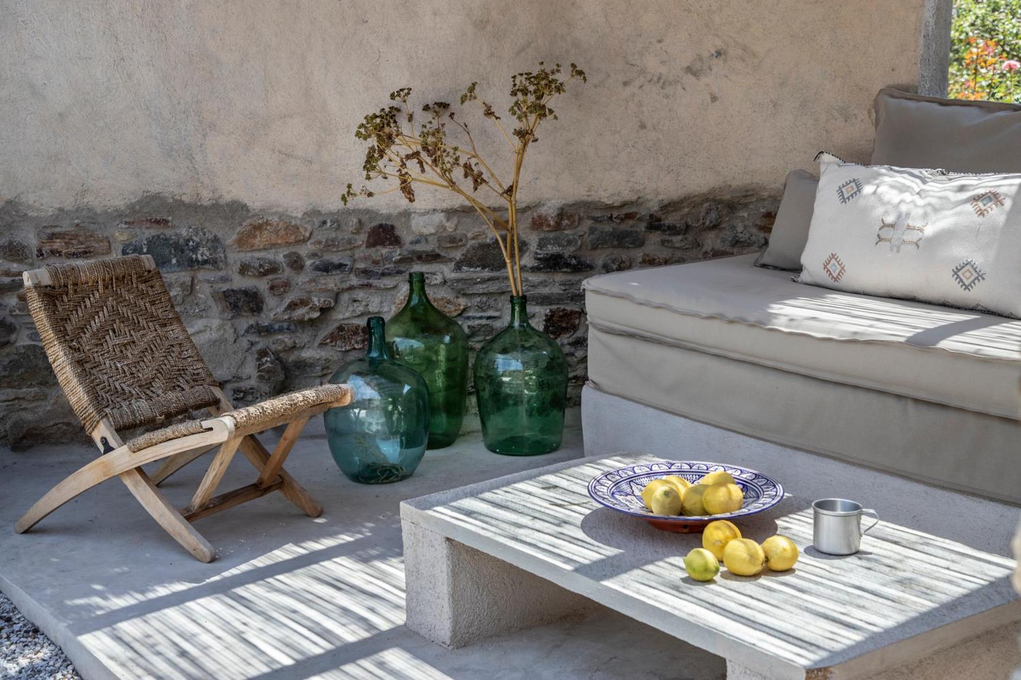 Vila Onos Eco Living Mési Pokoj fotografie